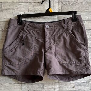 The North Face Hiking shorts Women's size 12 Purple Gray 4.5”‎ Inseam
